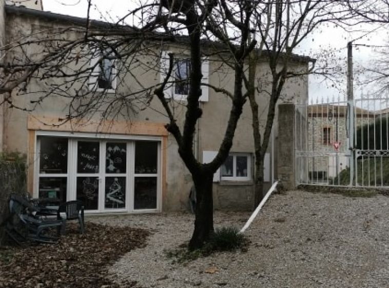 Résidence de Saillans extérieur.jpg